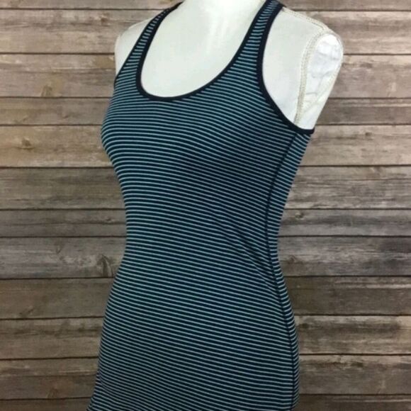 Lululemon Os Tank Blue Navy Striped Top Shirt Womens Sleeveless Athletic Gym - Picture 12 of 16